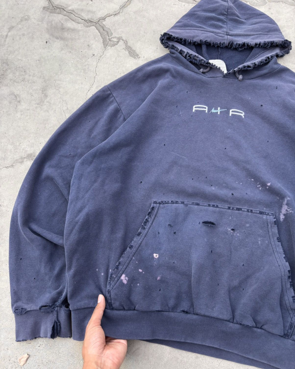 Nike Distressed Faded Nike Air Center Swoosh Hoodie Thrashed Size US L / EU 52-54 / 3 - 13 Thumbnail