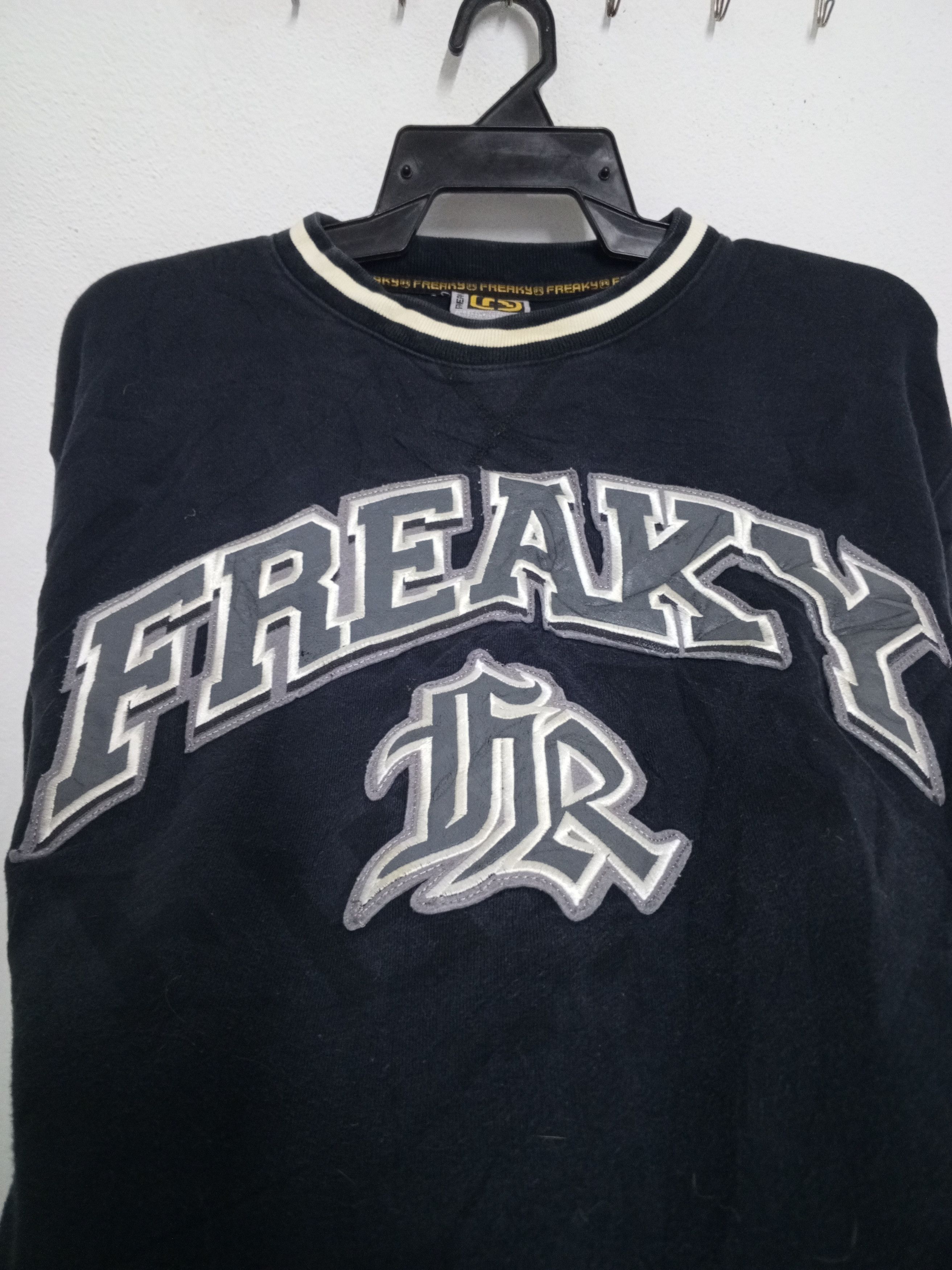 JNCO FREAKY SWEATSHIRT Y2K VINTAGE LOGO APPEARS RARE Size US XL / EU 56 / 4 - 1 Thumbnail
