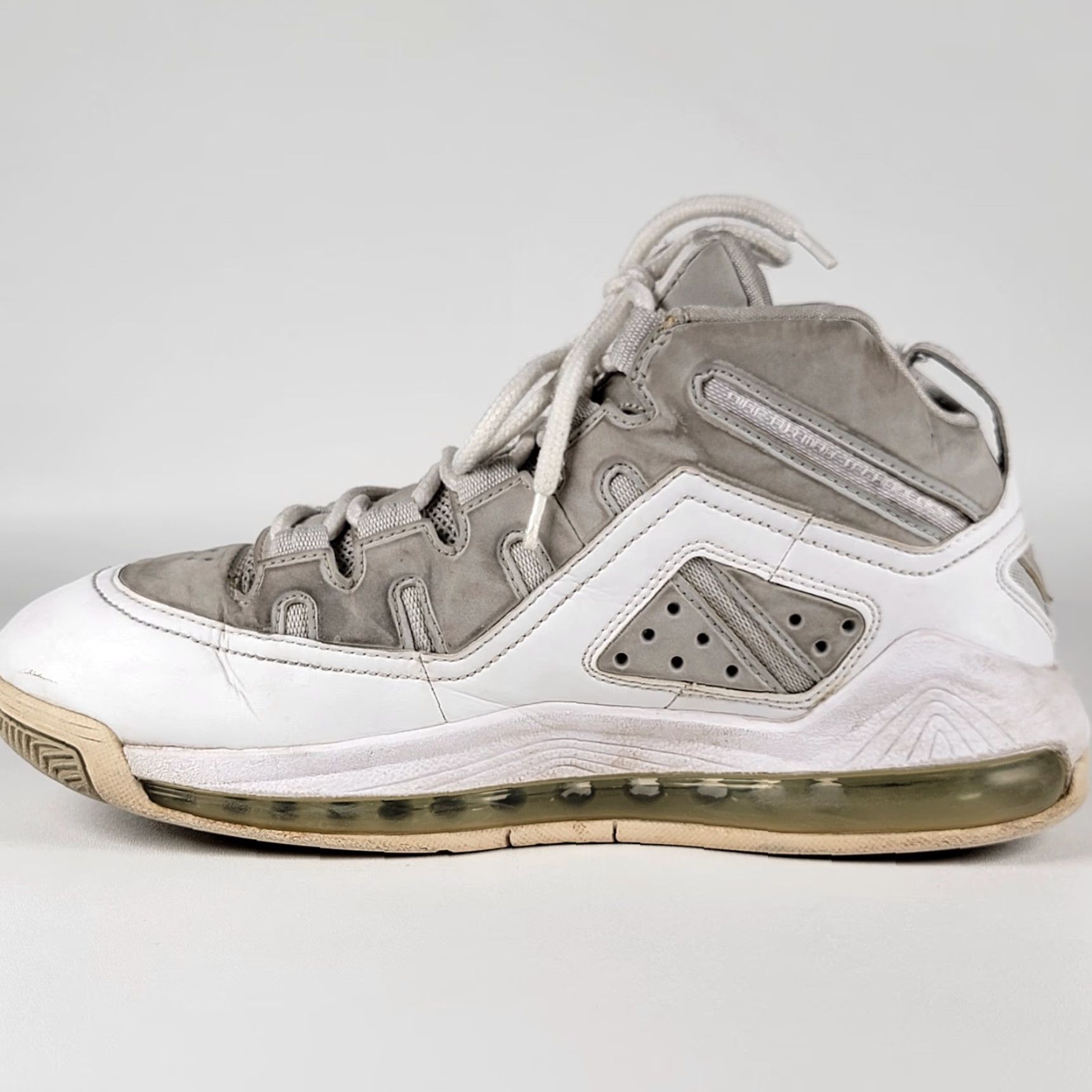 Nike NIKE AIR MAX 2 UPTEMPO 94 HIGH TOP BASKETBALL SNEAKER Men Size 10.5 M White Nike Sneakers High Top Basketball Shoe 2008 Size US M / EU 48-50 / 2 - 5 Thumbnail