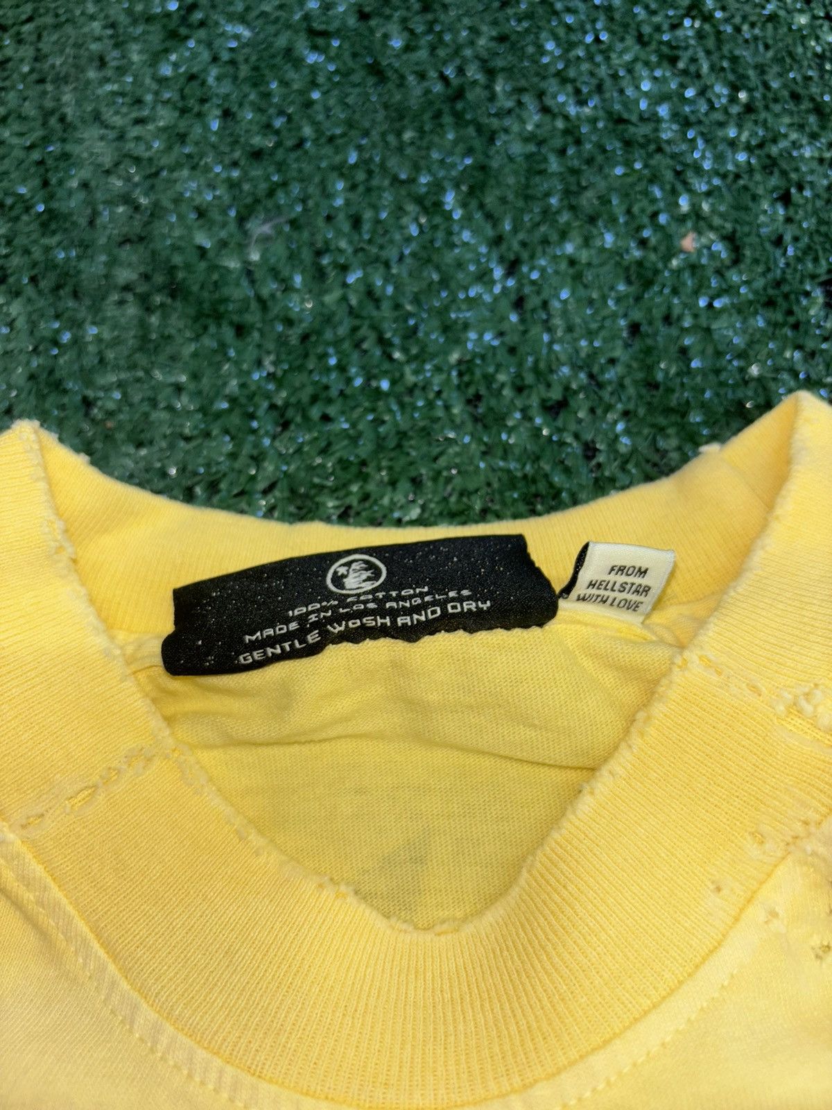 HELLSTAR Hellstar Yellow Crack Print Tee Size US XL / EU 56 / 4 - 4 Thumbnail