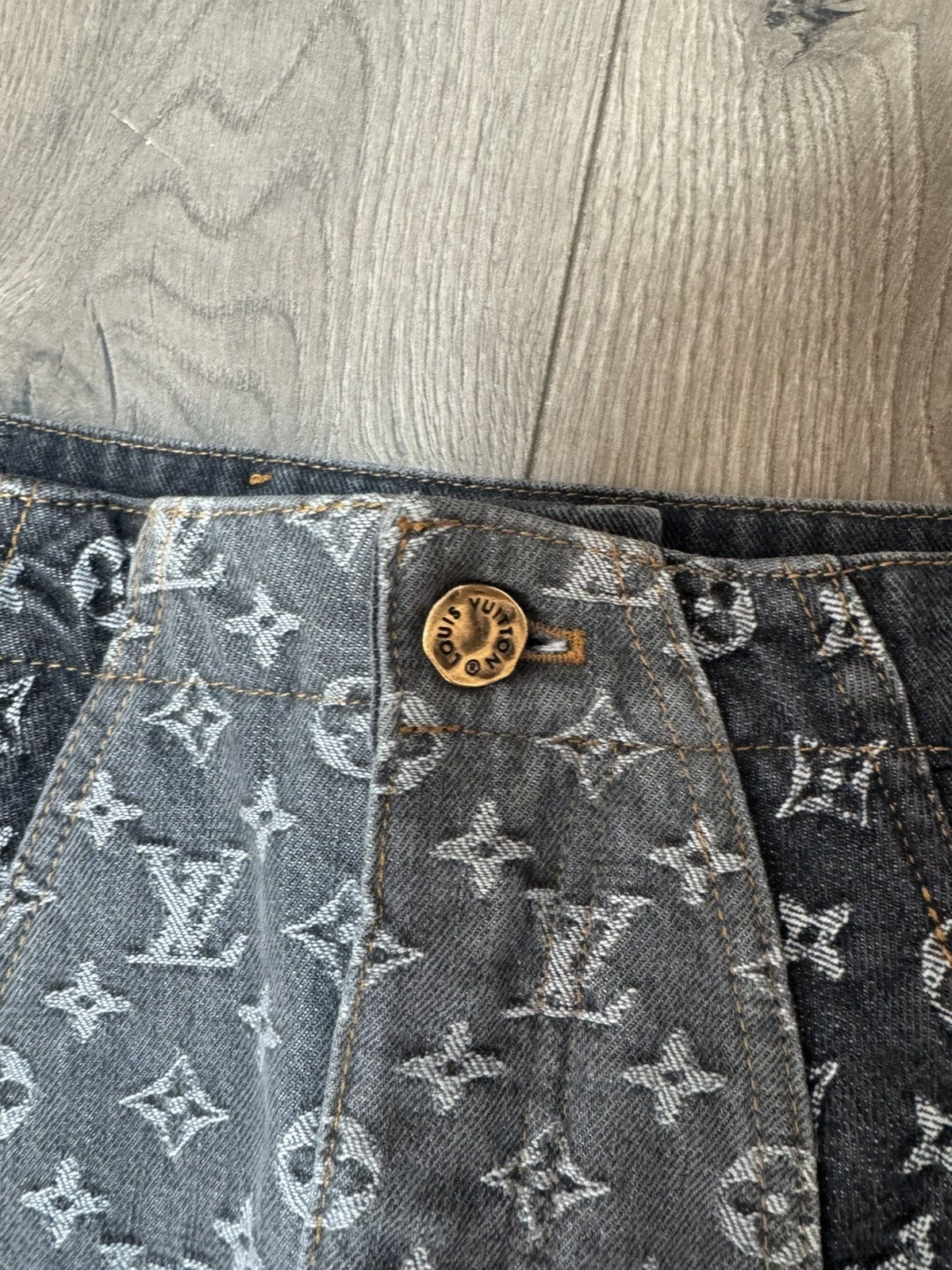 Louis Vuitton Louis Vuitton Monogram Panel Zip Denim Jeans Size 36 Size US 36 / EU 52 - 3 Thumbnail