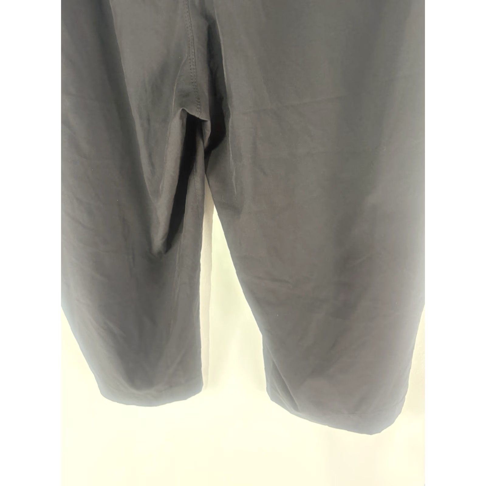 Vintage Excursion Black Soft-Shell Cropped Pants Womens Size XL Size 40" / US 18 - 6 Thumbnail