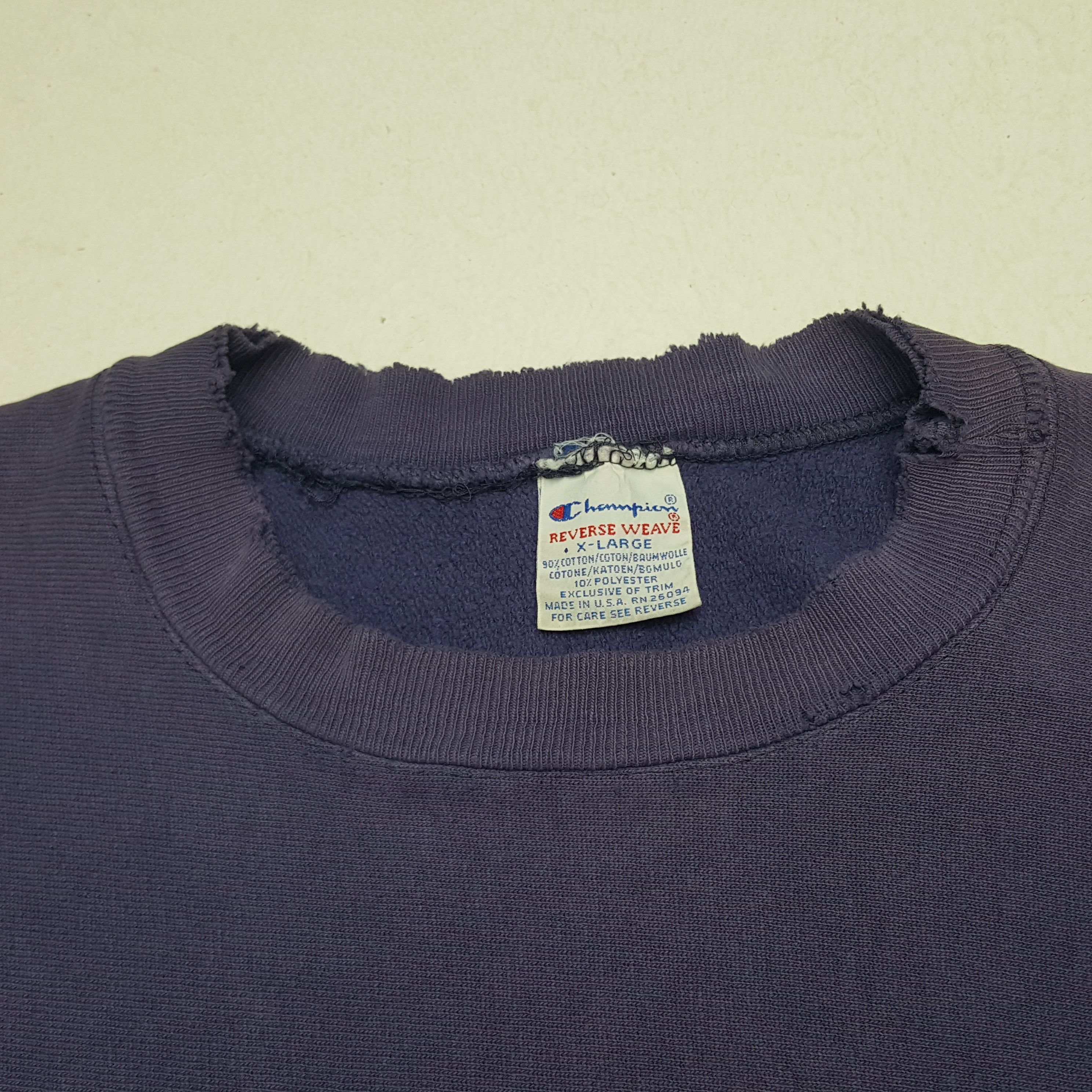 Champion × Vintage Vintage Champion Reverse Weave Distressed Sweatshirt Size US L / EU 52-54 / 3 - 4 Thumbnail