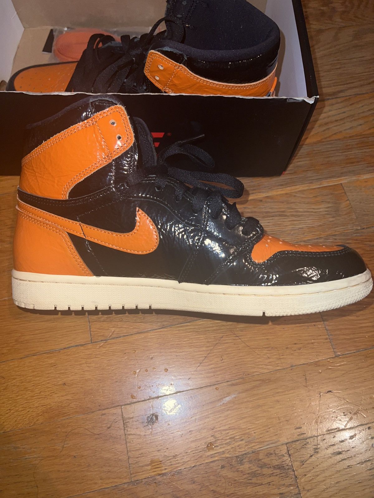 Jordan Brand × Nike Air Jordan 1 Retro High OG 'Shattered Backboard 3.0' Size US 8 / EU 41 - 1 Thumbnail