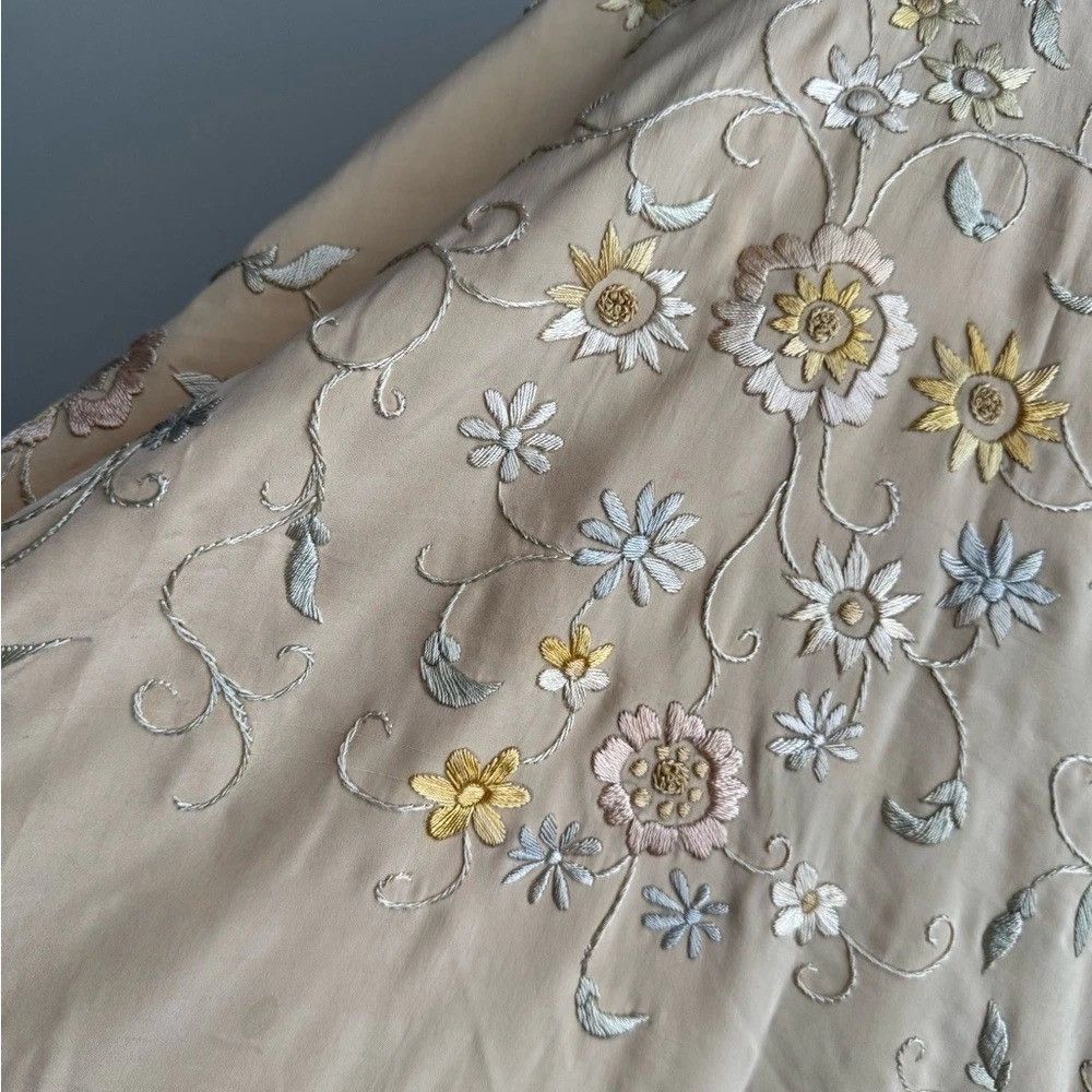 Other Silk Piano Shawl Hand Embroidered Floral Long Fringe Butter Size ONE SIZE - 4 Thumbnail