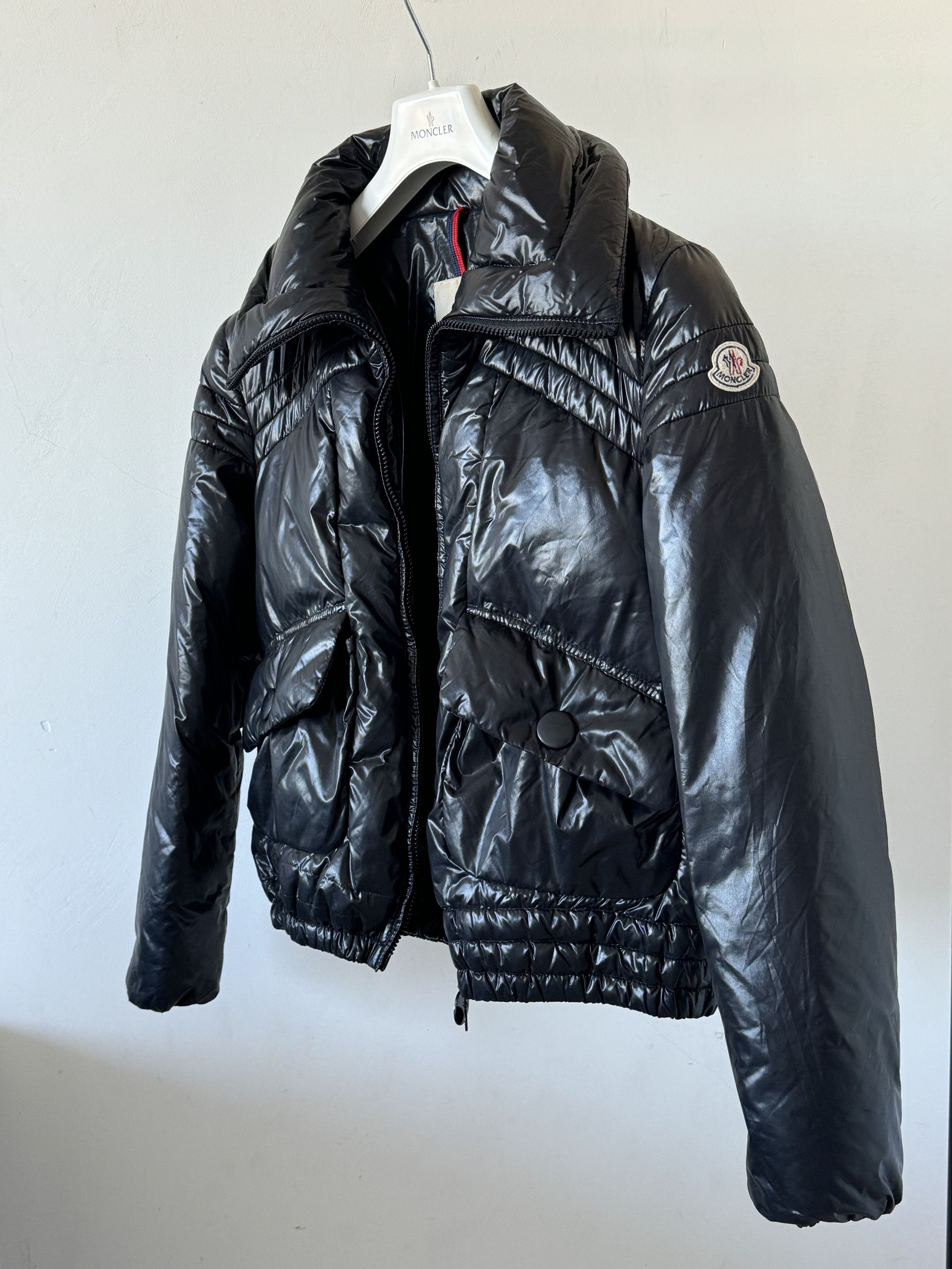 Moncler Moncler Tesia black puffer jacket Size L / US 10 / IT 46 - 2 Thumbnail