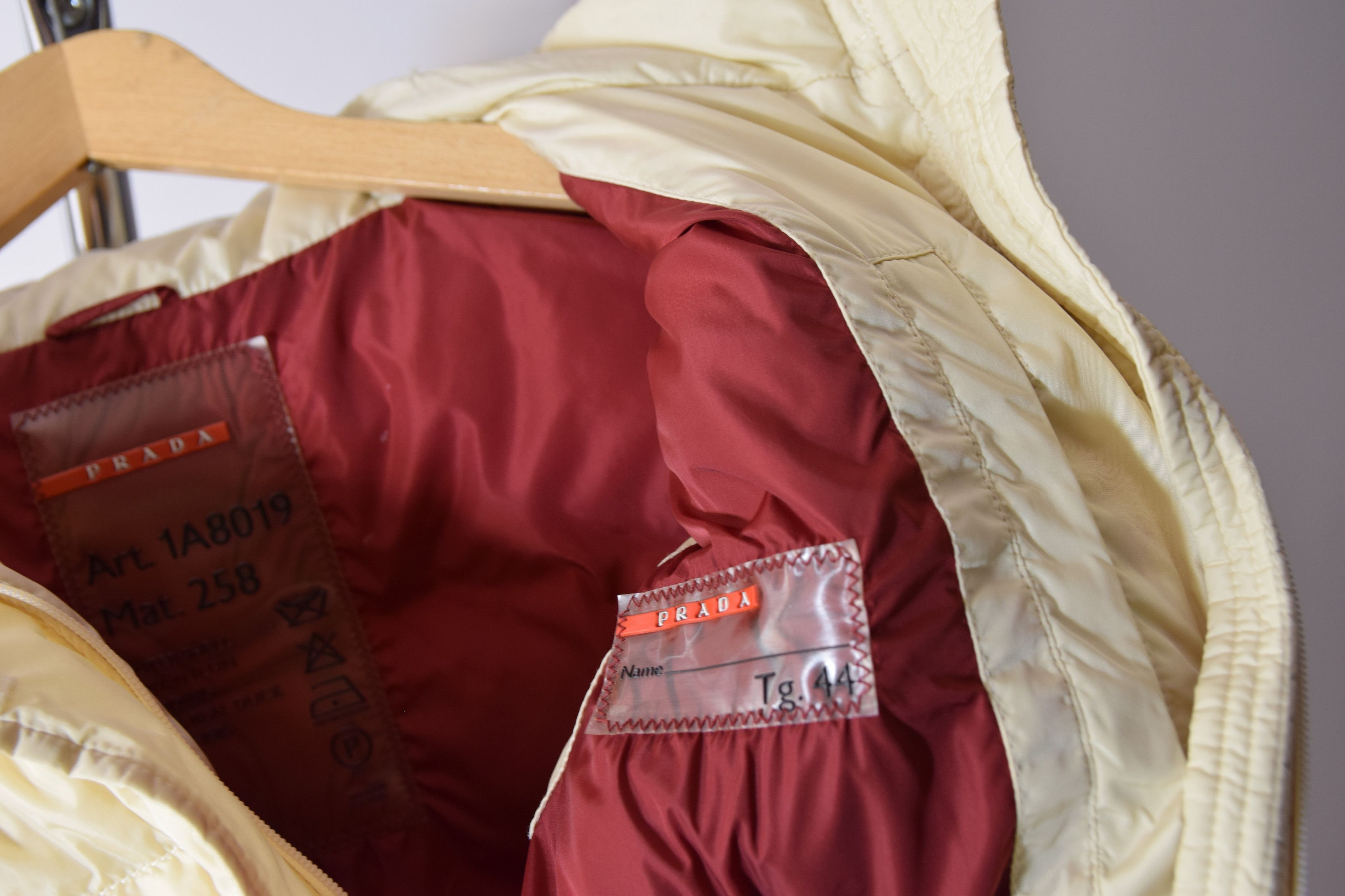 Prada PRADA DOWN VEST JACKET Red Tab DUCK DOWN Puffer Size M / US 6-8 / IT 42-44 - 11 Thumbnail