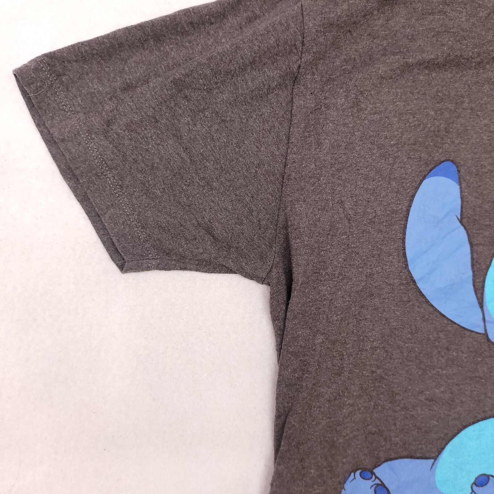Disney Disney Stitch Pullover Graphic T Shirt Womens Size L Gray Size L / US 10 / IT 46 - 5 Thumbnail