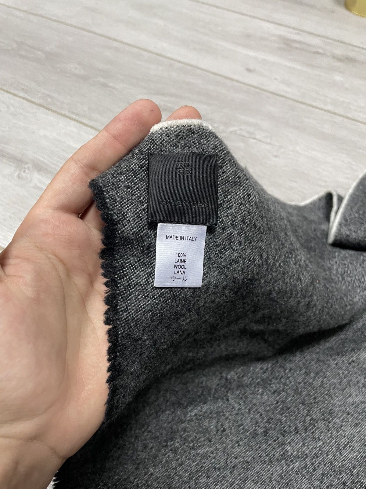 Givenchy Givenchy spell out wool big logo letters scarf Size ONE SIZE - 6 Thumbnail