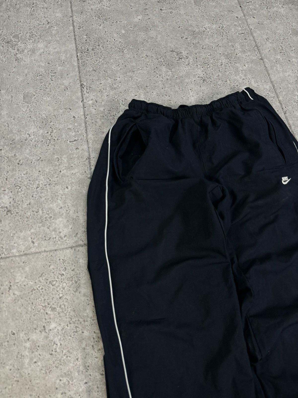 Nike × Vintage Crazy Vintage Y2K/2000s Baggy Nike Track Pants Hip Hop Size US 34 / EU 50 - 5 Thumbnail