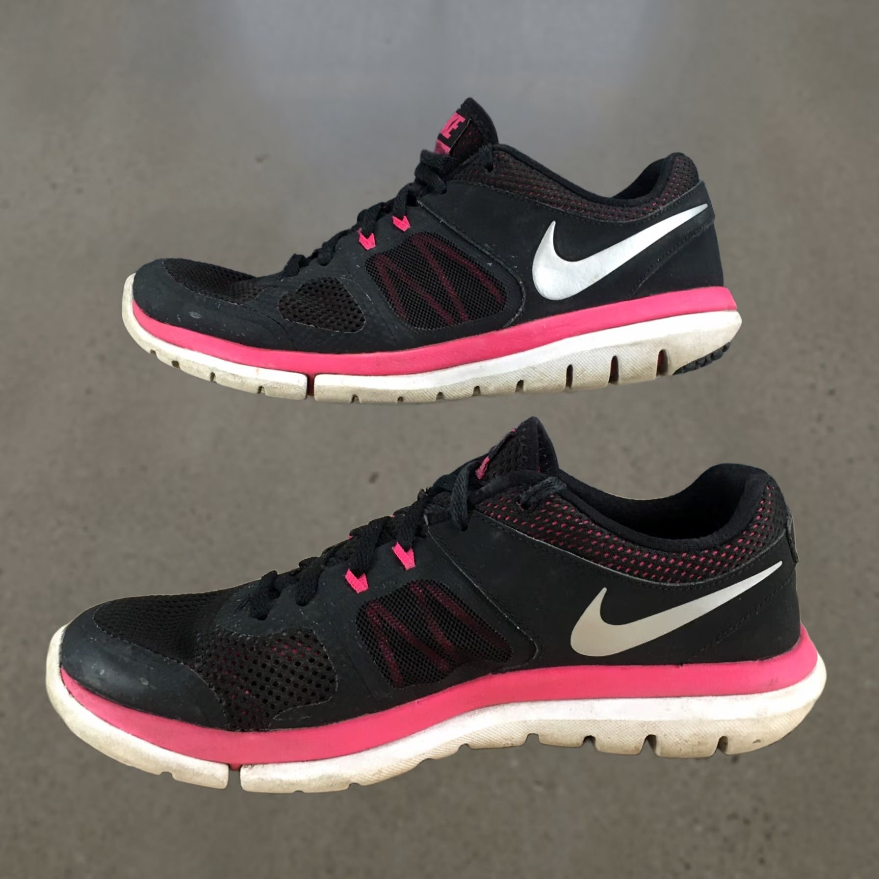 Nike Nike Shoes Womens 9 Flex Run Sneakers Black Low Top 642767-002 Size M / US 6-8 / IT 42-44 - 1 Thumbnail