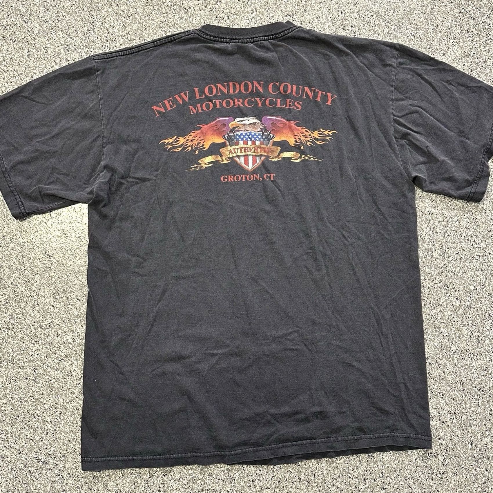 Harley Davidson VINTAGE Harley-Davidson Shirt Mens XL SS Tee Y2K 2000s Tribal Skull Black Shirt Size US XL / EU 56 / 4 - 3 Thumbnail