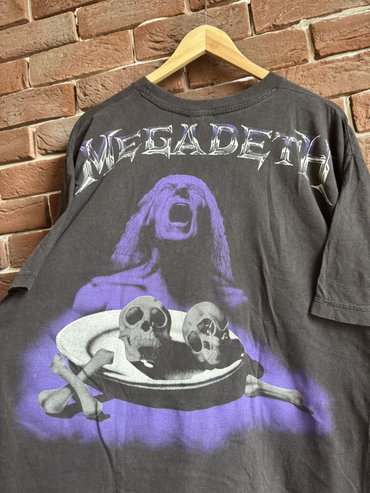 Band Tees Megadeth Rare Vintage 90s Countdown Metal Band Tee L Size US L / EU 52-54 / 3 - 5 Thumbnail