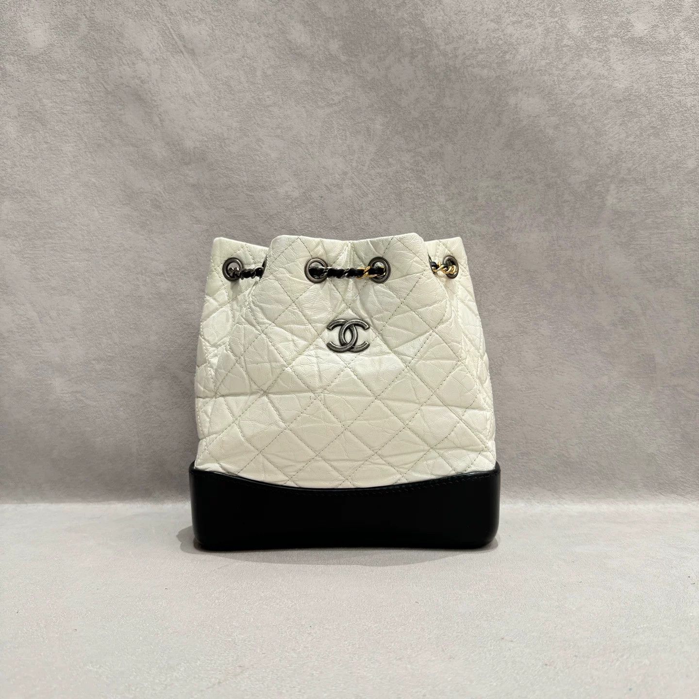 Chanel Pre-loved Bag Very good condition Size ONE SIZE - 1 Thumbnail
