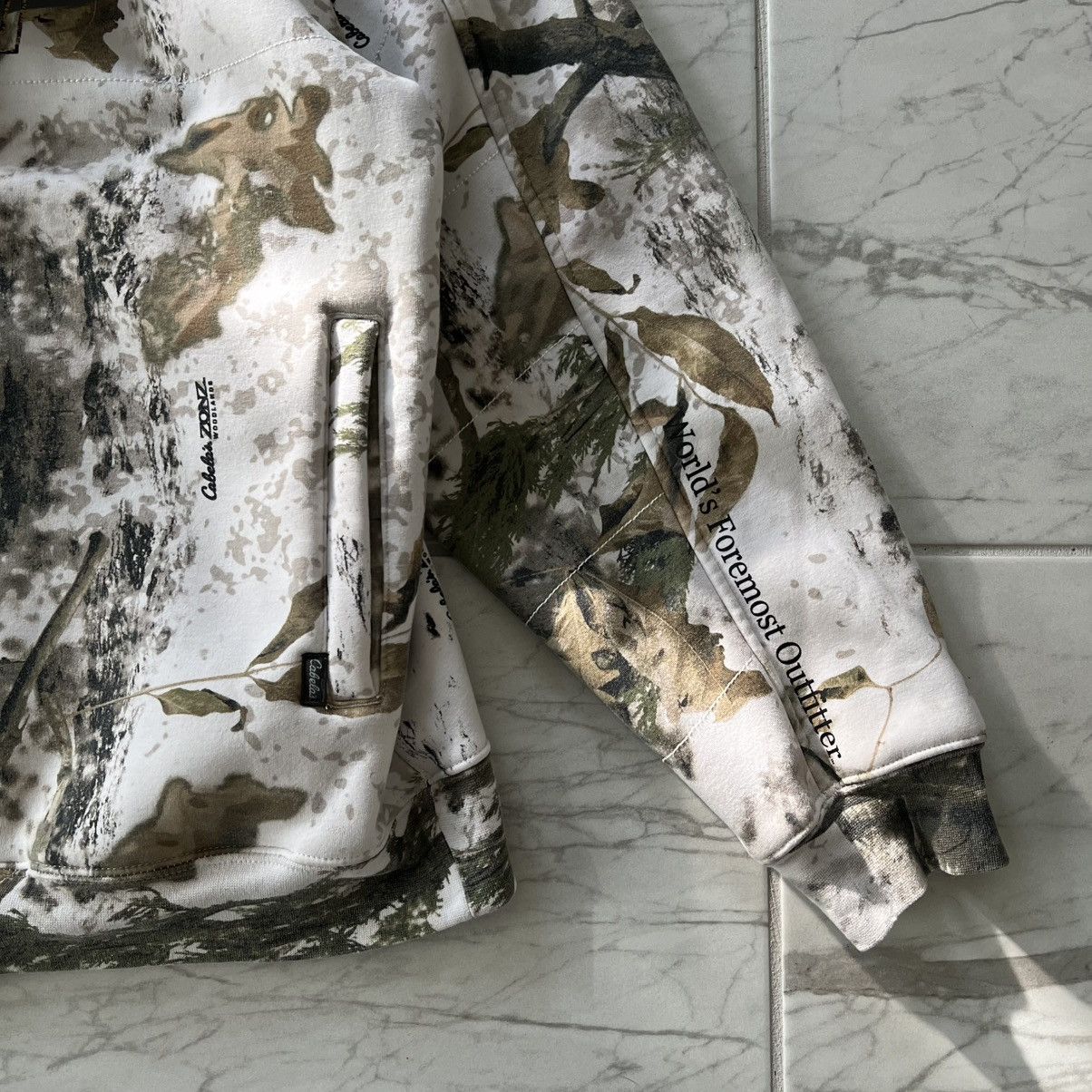Cabelas White Camo Cabelas 1961 Zip-Up Hoodie Fleece Lined Size US XL / EU 56 / 4 - 4 Thumbnail