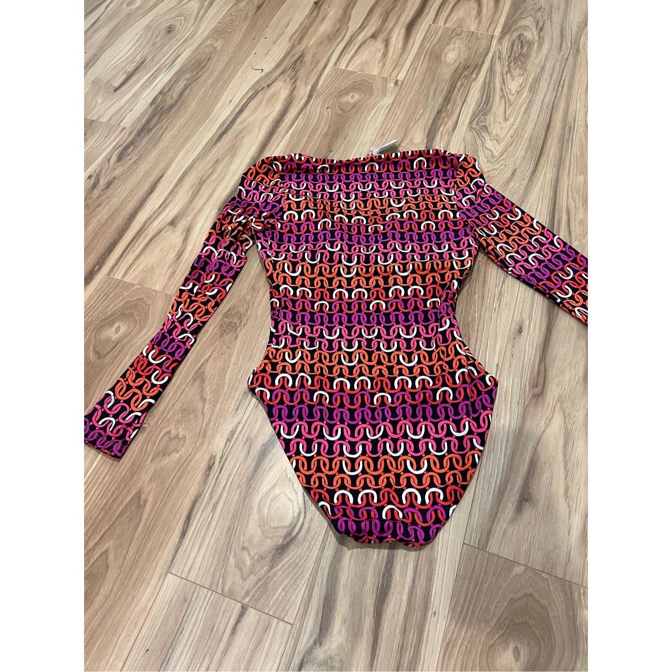 Trina Turk Trina Turk NWT Echo Long Sleeve One-Piece Swimsuit Sz S Size S / US 4 / IT 40 - 4 Thumbnail