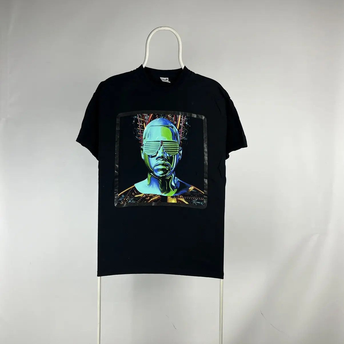 Kanye West 2008 Vintage Kanye West Glow In The Dark Tour T-Shirt Size US L / EU 52-54 / 3 - 1 Thumbnail