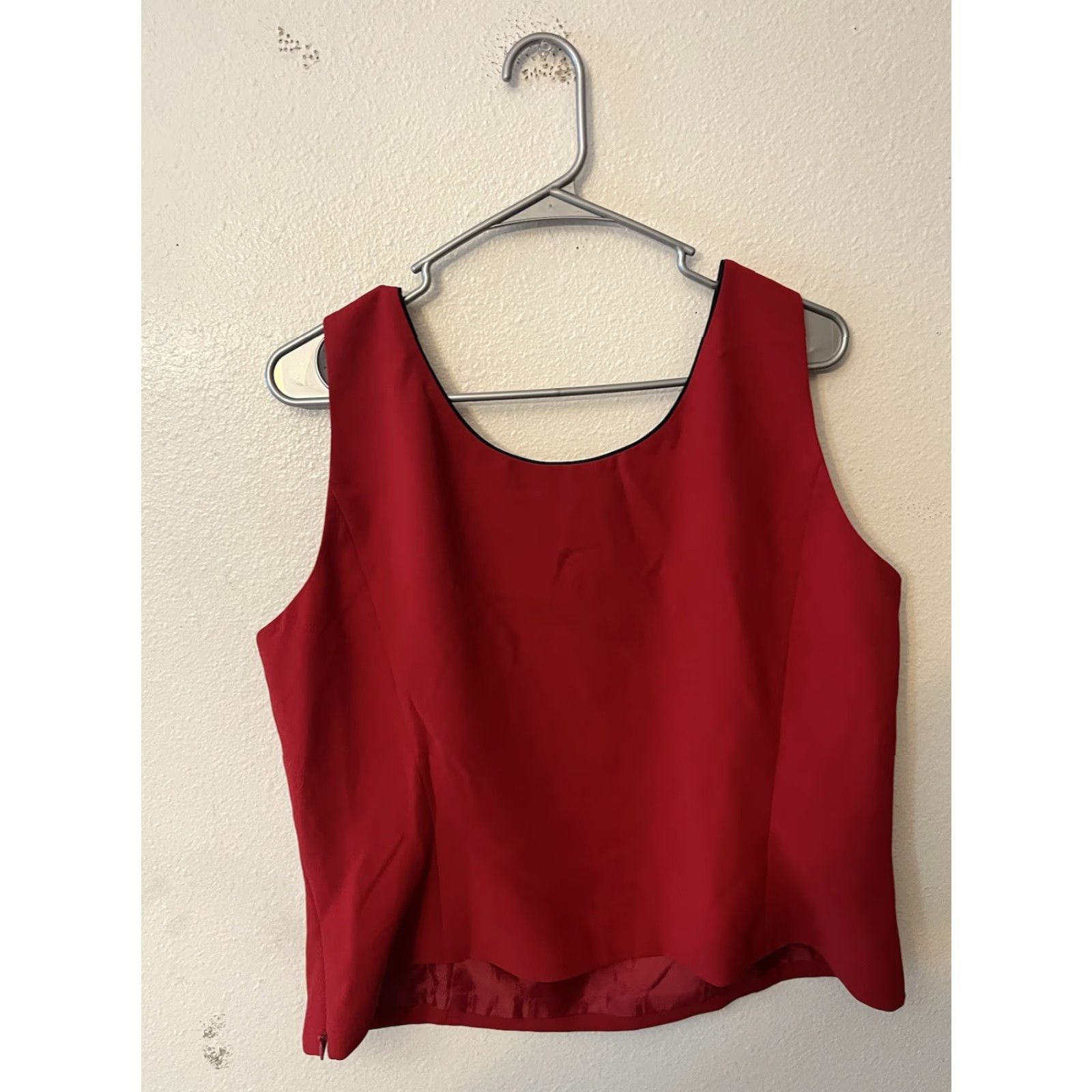 Vintage Womens TAHARI Arthur Levine Vest Adult 16 VNeck Sleeveless Fine Knit Red Size XXL / US 16-18 / IT 52-54 - 3 Thumbnail