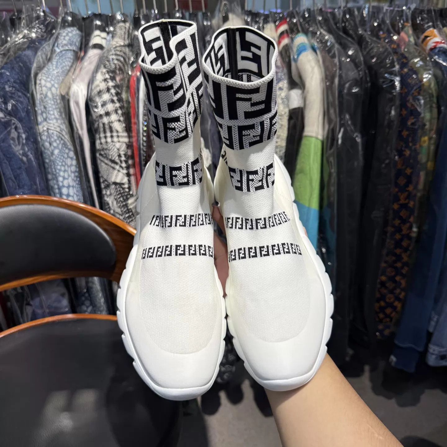 Fendi Fendi White All Over Print Sneakers 7.5/41.5 LN W1 Size US 7.5 / EU 40-41 - 5 Thumbnail