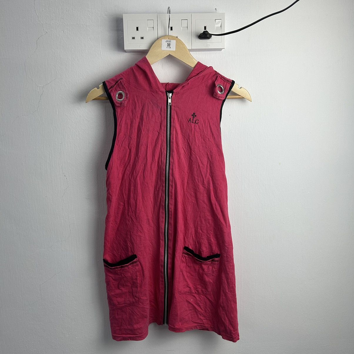 Algonquins Sleeveless Punk Seditionaries Hoodie