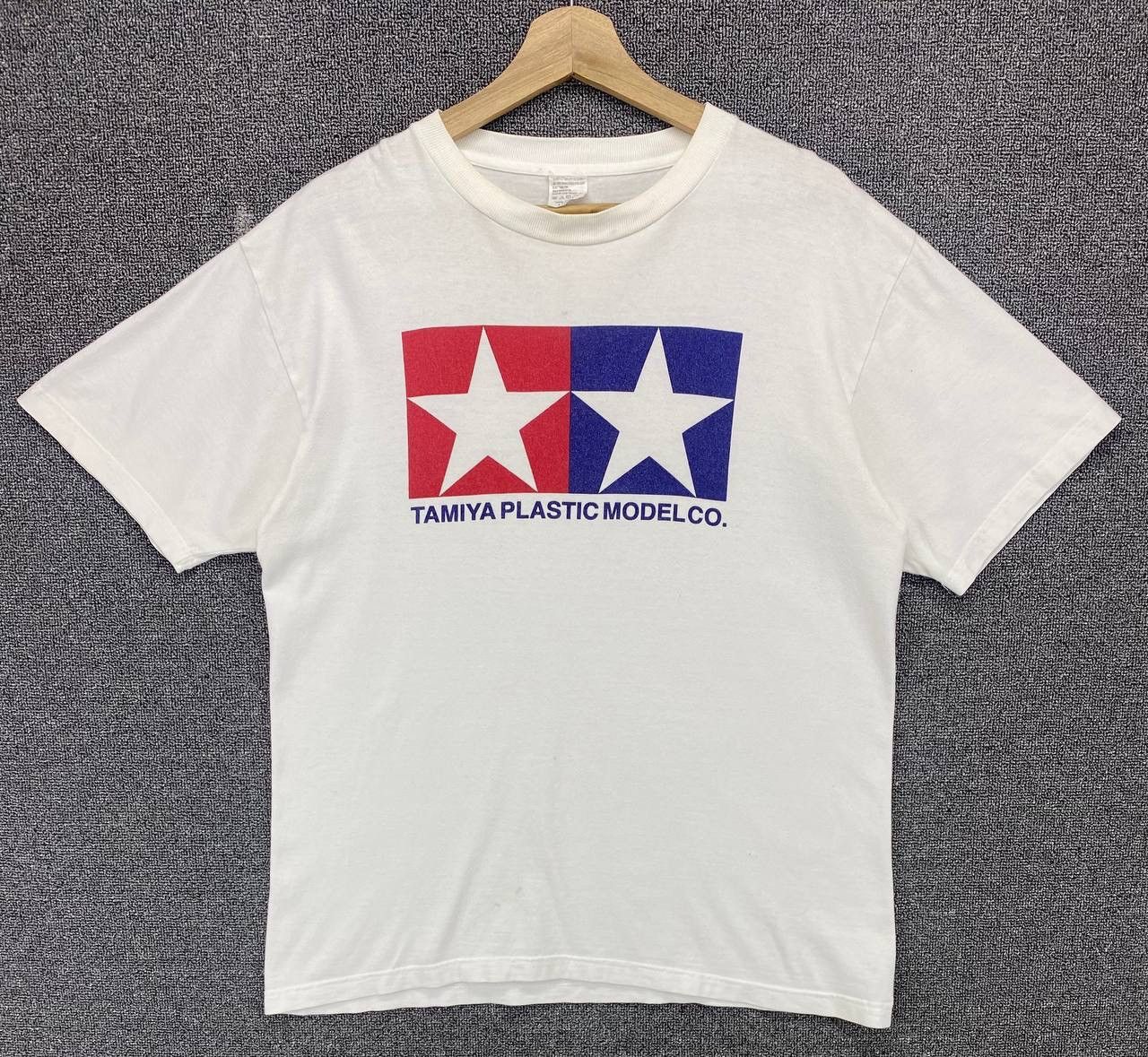 Japanese Brand Vintage Tamiya Plastic Model Tee T Shirts Size US L / EU 52-54 / 3 - 1 Thumbnail