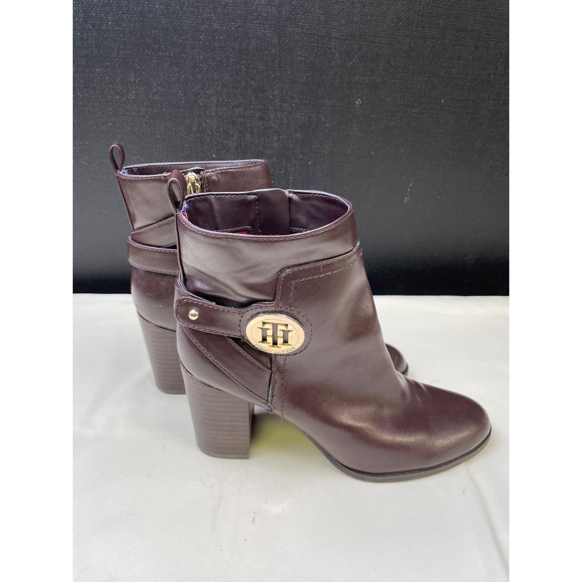 Tommy Hilfiger Tommy Hilfiger Women's Brown Ankle Shoes/Boots Heel 3.25" Si Size US 8 / IT 38 - 4 Thumbnail