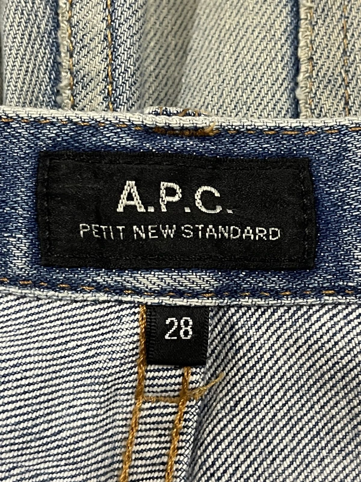 A.P.C. Vintage Japan Apc Blue Wash Style Distress Jeans Size US 30 / EU 46 - 7 Thumbnail