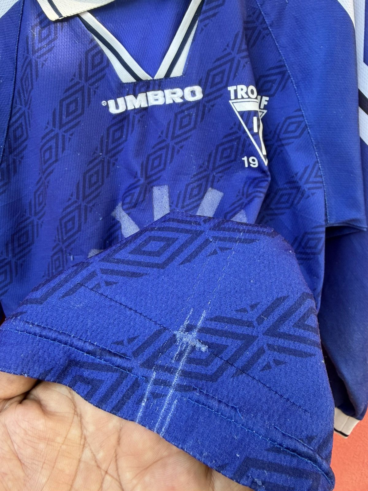 Umbro Trosa IF 1920 Size US M / EU 48-50 / 2 - 7 Thumbnail
