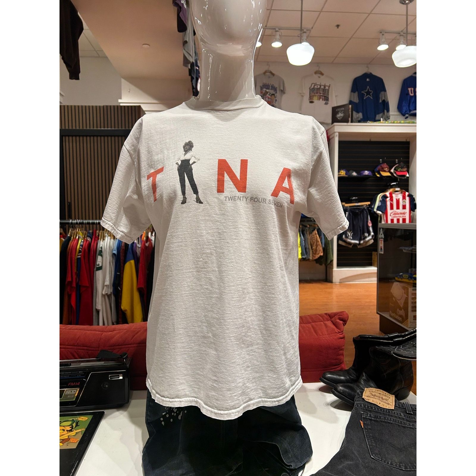 Vintage 1999 Tina Tour Queen Of rock and Roll Size Large Size US L / EU 52-54 / 3 - 1 Thumbnail