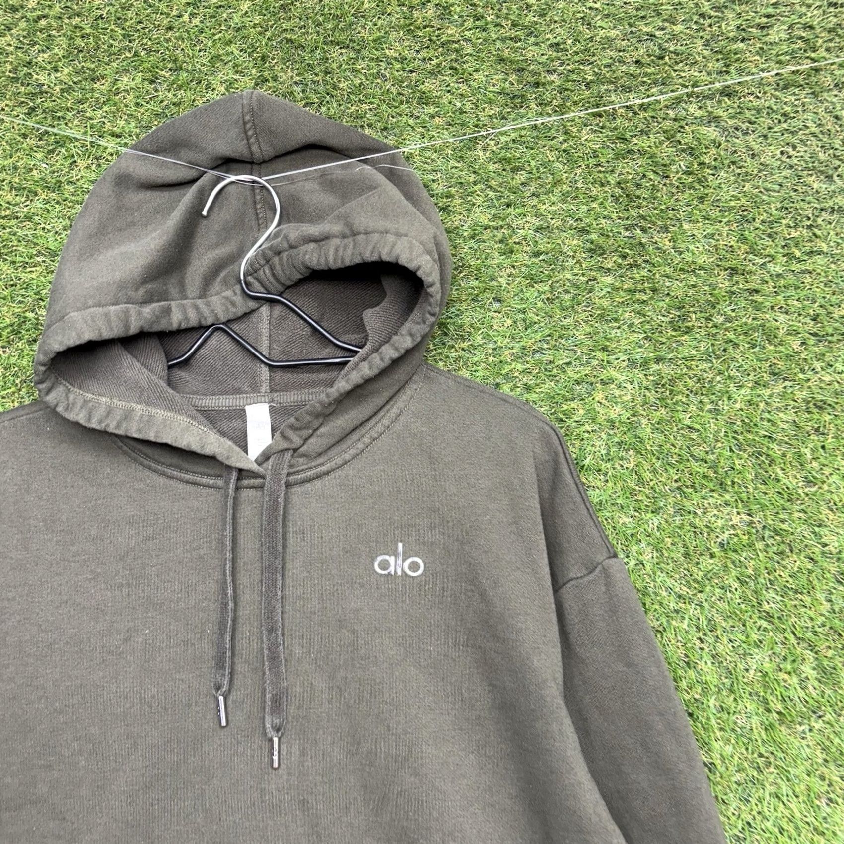 Alo Alo Accolade Hoodie Womens XS Espresso Brown Casual Comfort Yoga Athletic Pullover Crew Neck Long Sleeve Logo? Size XS / US 0-2 / IT 36-38 - 3 Thumbnail