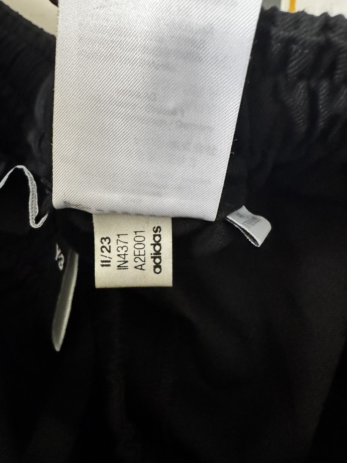 Adidas × Y-3 Adidas Y-3 W REF WO SHORTS Size US 32 / EU 48 - 8 Thumbnail