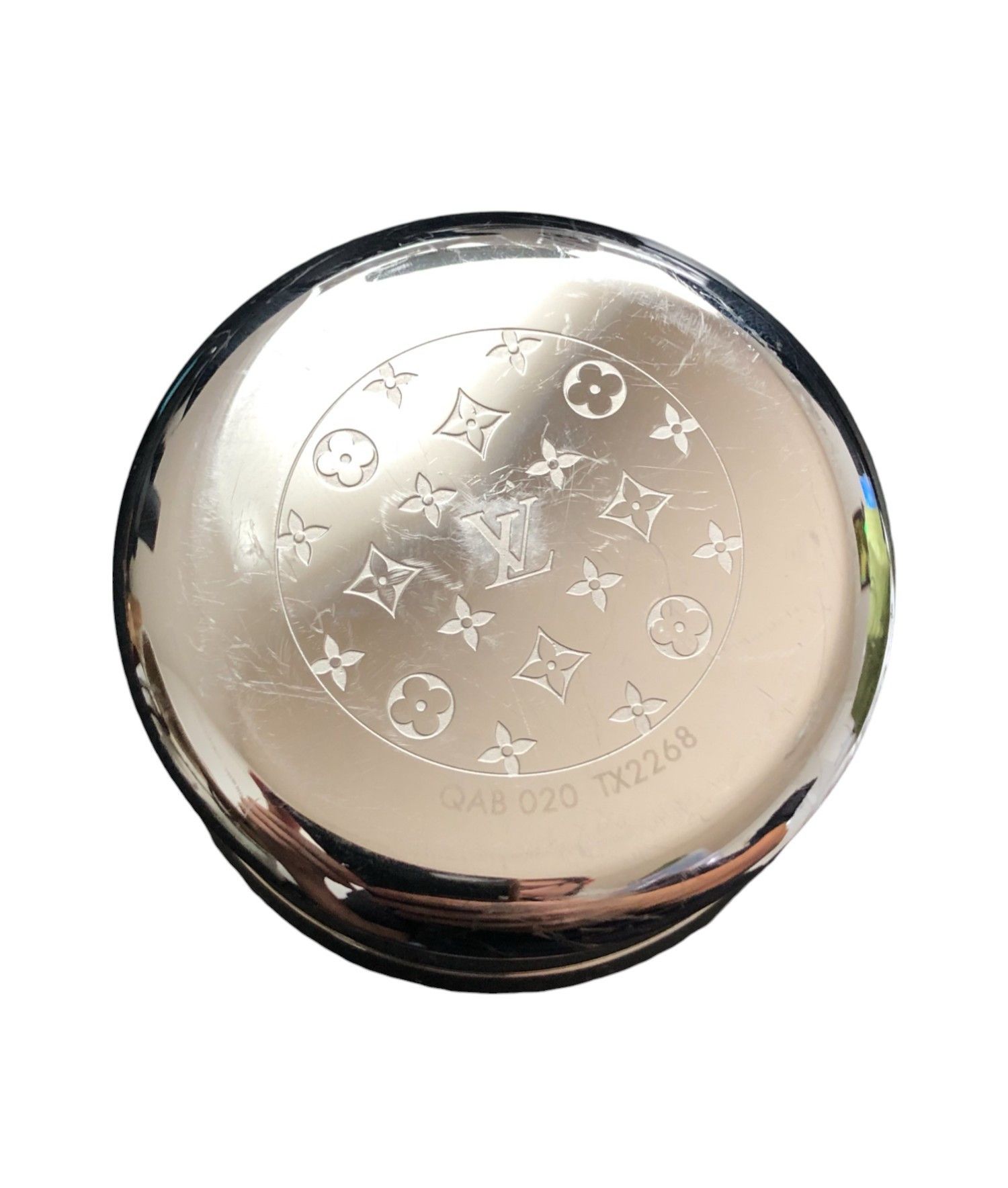 Louis Vuitton Louis Vuitton Horizon Earphones Limited Edition White Size ONE SIZE - 6 Thumbnail