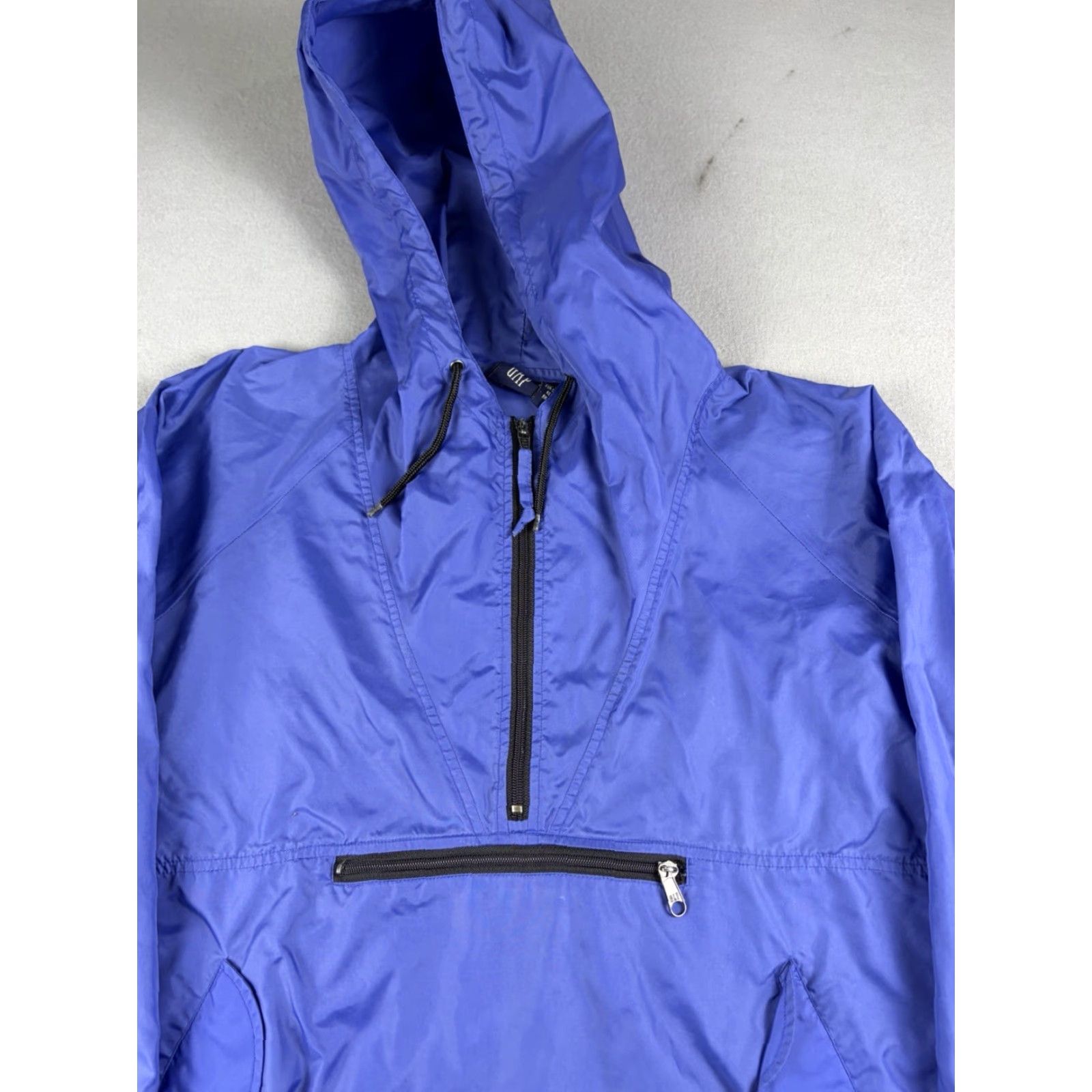 Gap VINTAGE GAP Windbreaker Jacket Men L Blue Nylon Hooded Zipper 90s Outdoor Lightweight Anorak 100% Nylon Size US L / EU 52-54 / 3 - 2 Thumbnail
