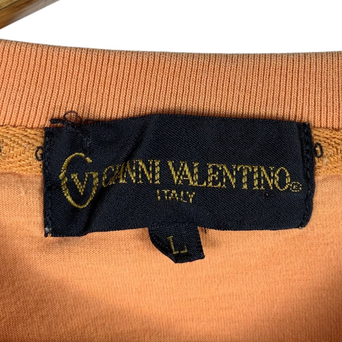 Gianni Valentino × Valentino GIANNI VALENTINO Italy Italian Designer Big Logo T-Shirt Size US L / EU 52-54 / 3 - 4 Thumbnail