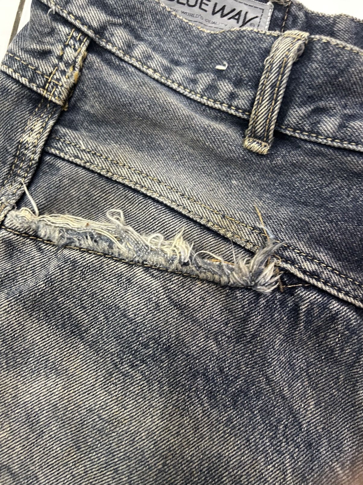 Blue Blue Japan × Japanese Brand × Vintage 💥Vintage Japanese Denim Blue Way Mud Wash Jeans Size US 30 / EU 46 - 14 Thumbnail