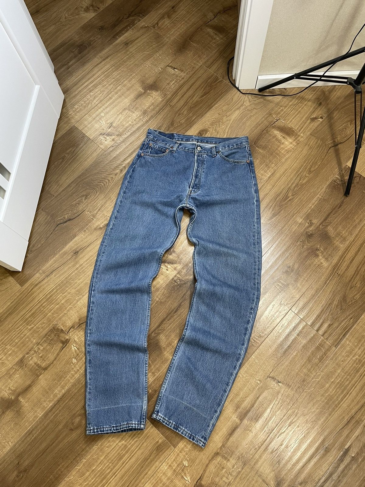Levi's × Vintage Vintage Levi’s 501 Red Tab Made in UK Blue Stonewashed Jeans Size US 36 / EU 52 - 2 Thumbnail