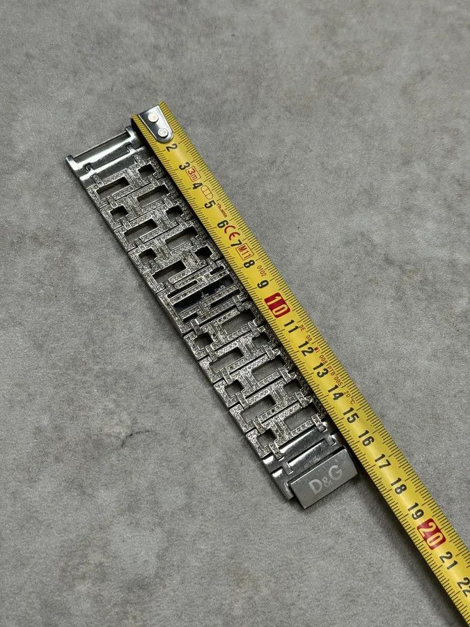 Dolce & Gabbana 2000s Dolce & Gabbana Labyrinth Pave Bracelet Watch Size ONE SIZE - 11 Thumbnail