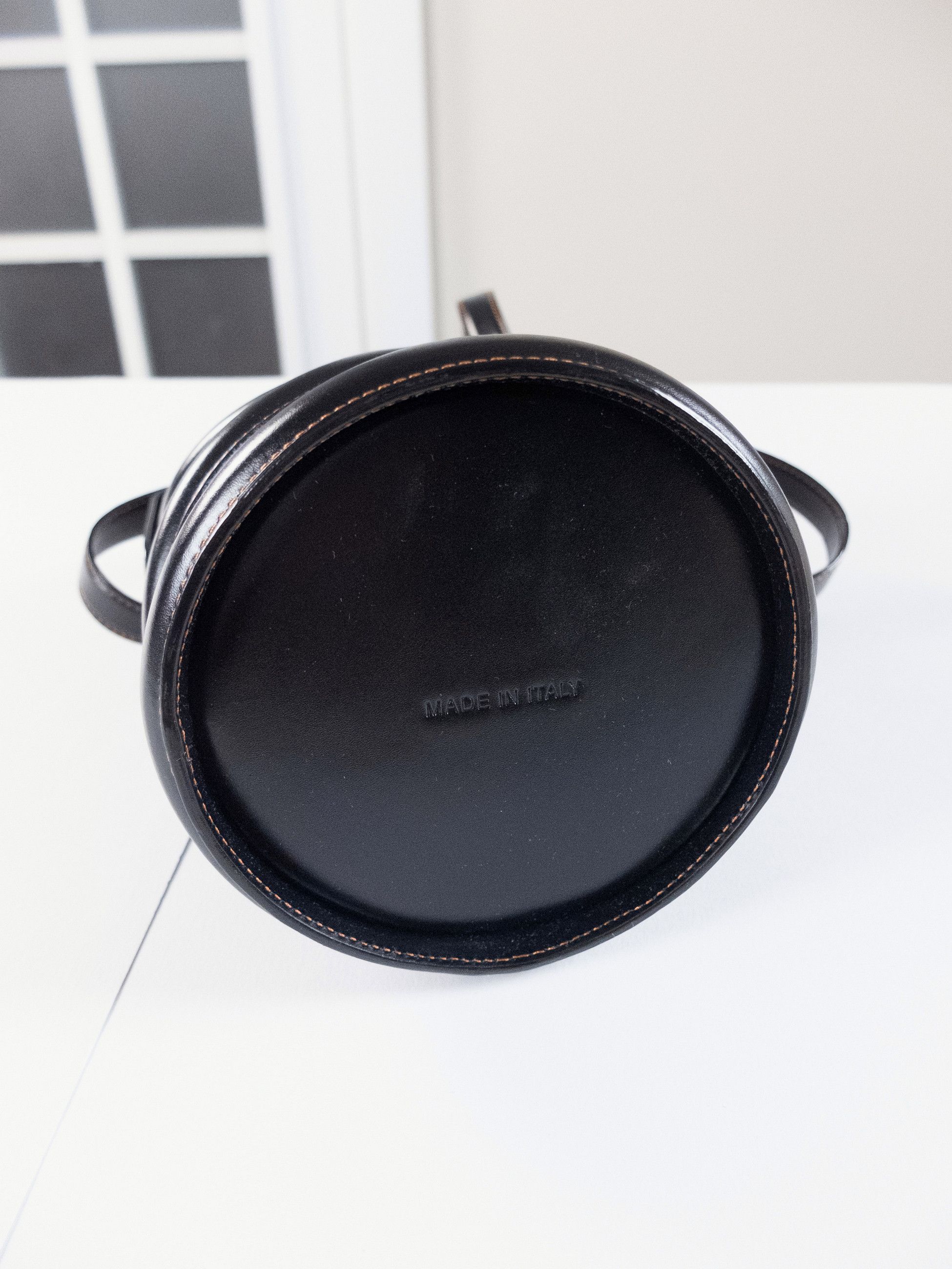 Alexander McQueen ALEXANDER MCQUEEN Curve compact denim leather bucket bag q Size ONE SIZE - 9 Thumbnail