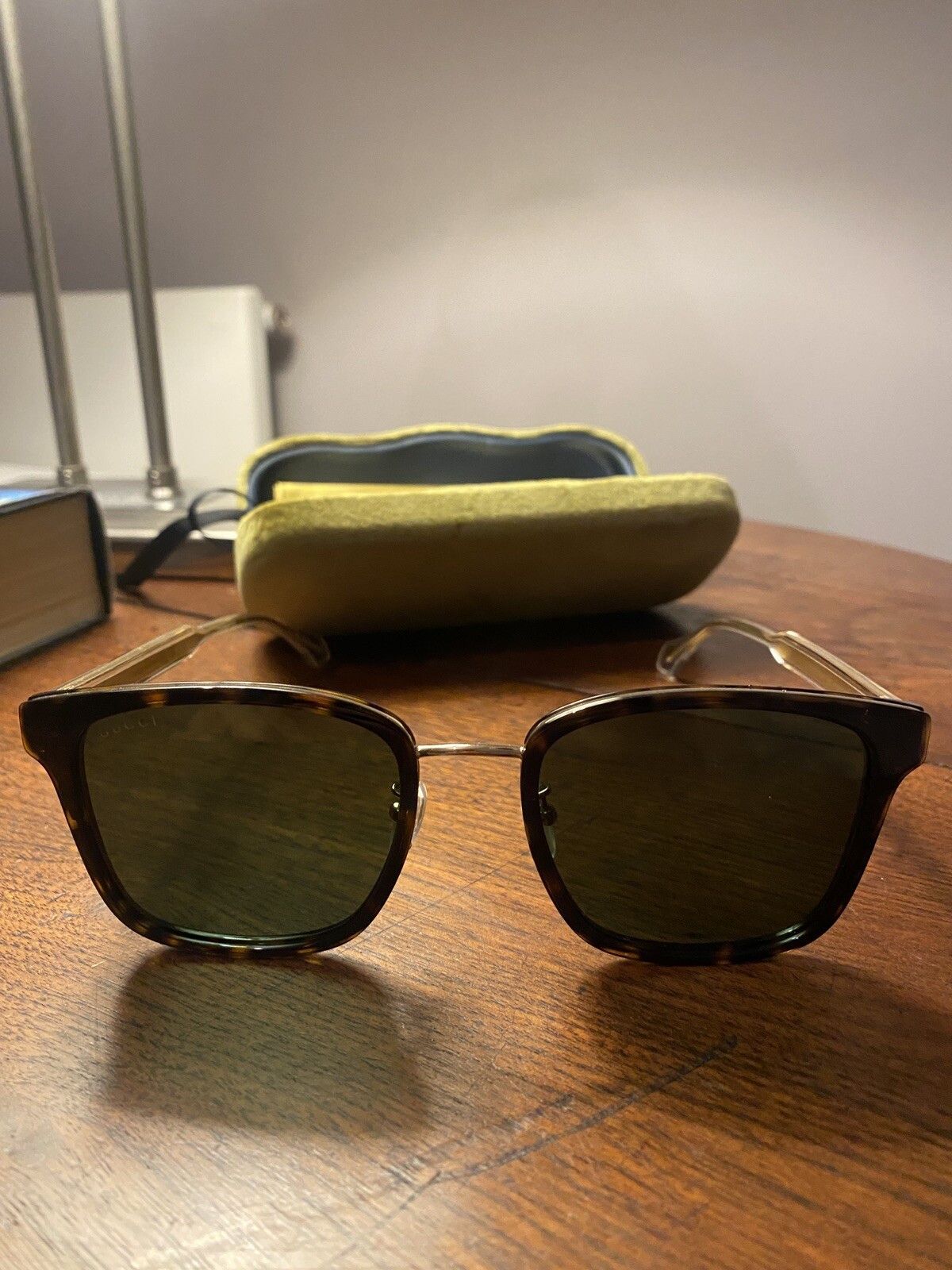 Gucci Sunglasses Gucci in a Velvet case Size ONE SIZE - 2 Thumbnail