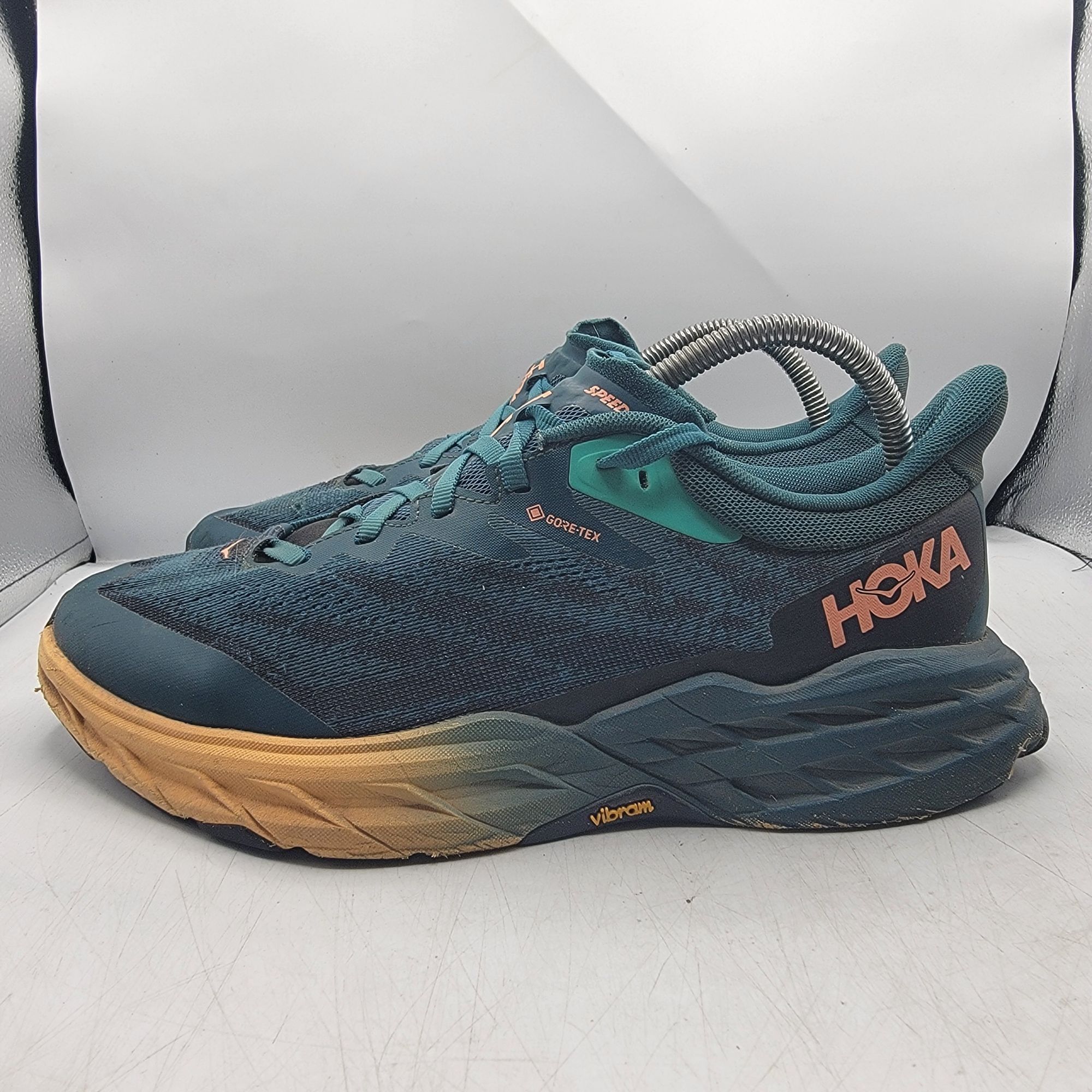 Hoka Hoka One One Speedgoat 5 GTX Womens 10 B Green Running Shoes Size US 10 / IT 40 - 15 Thumbnail