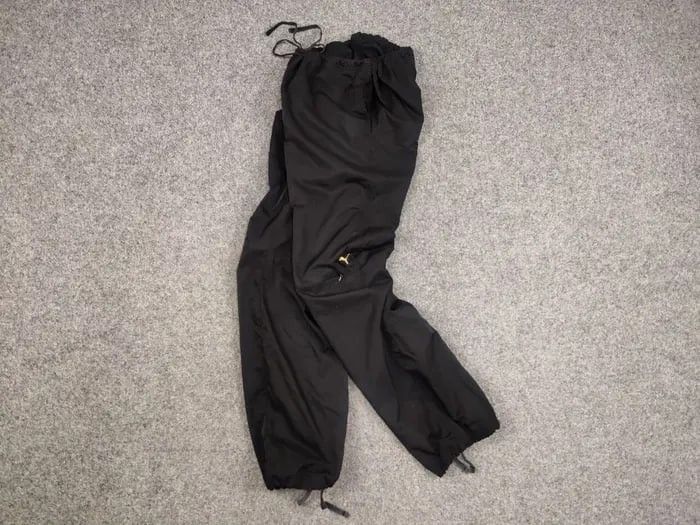 Puma Vintage Puma Logo Zip Knees Black track Pants Y2K Style Size US 32 / EU 48 - 12 Thumbnail
