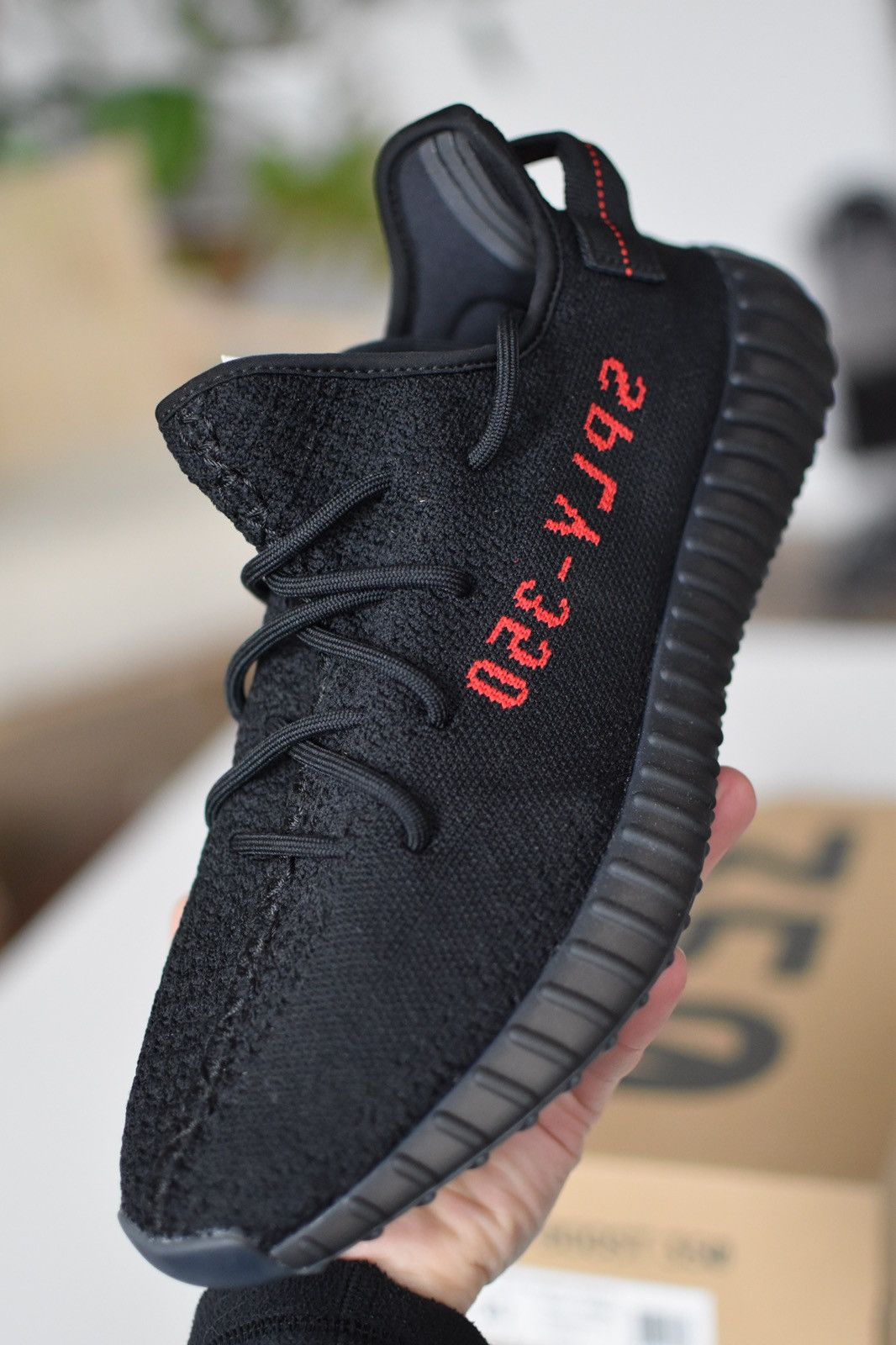Adidas × Kanye West DS Yeezy Boost 350 V2 Black/Red Size US 10 / EU 43 - 1 Thumbnail