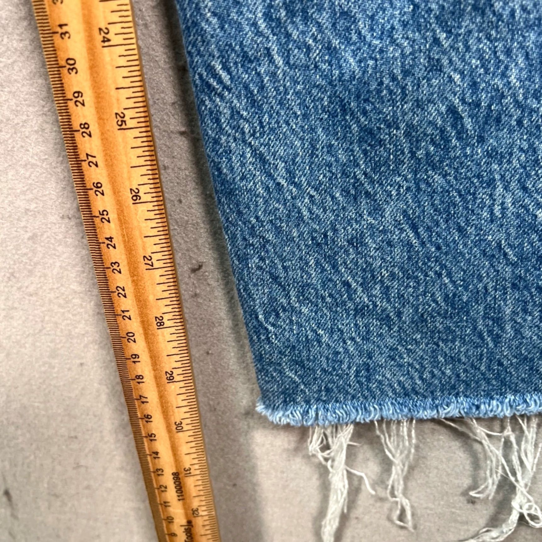 Reformation Reformation Jeans Size 26 Blue Distressed High Rise Straight Denim 5-Pocket Womens/Vintage No Shirt/Hoodie? Size 26" / US 2 / IT 38 - 7 Thumbnail