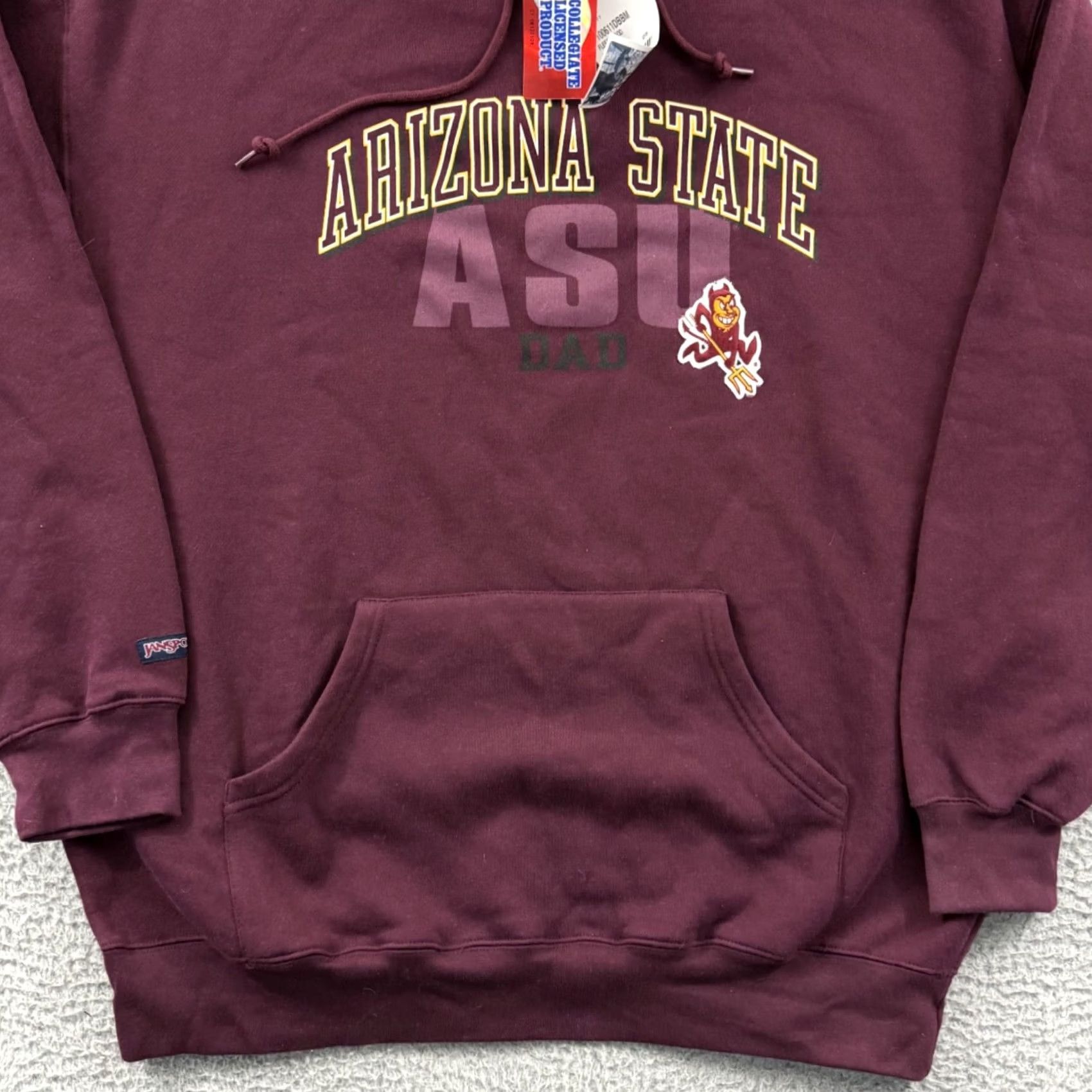 Jansport VINTAGE Jansport Hoodie Mens XL Red College Logo Sweatshirt NWT Size US XL / EU 56 / 4 - 2 Thumbnail