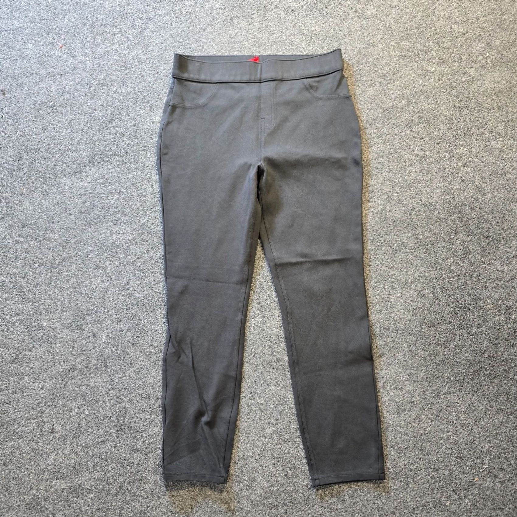 Spanx Spanx Pants Womens Size Large Gray Pull On Stretch Cropped Capri Capsule Casual Size 36" / US 14 / IT 50 - 2 Thumbnail