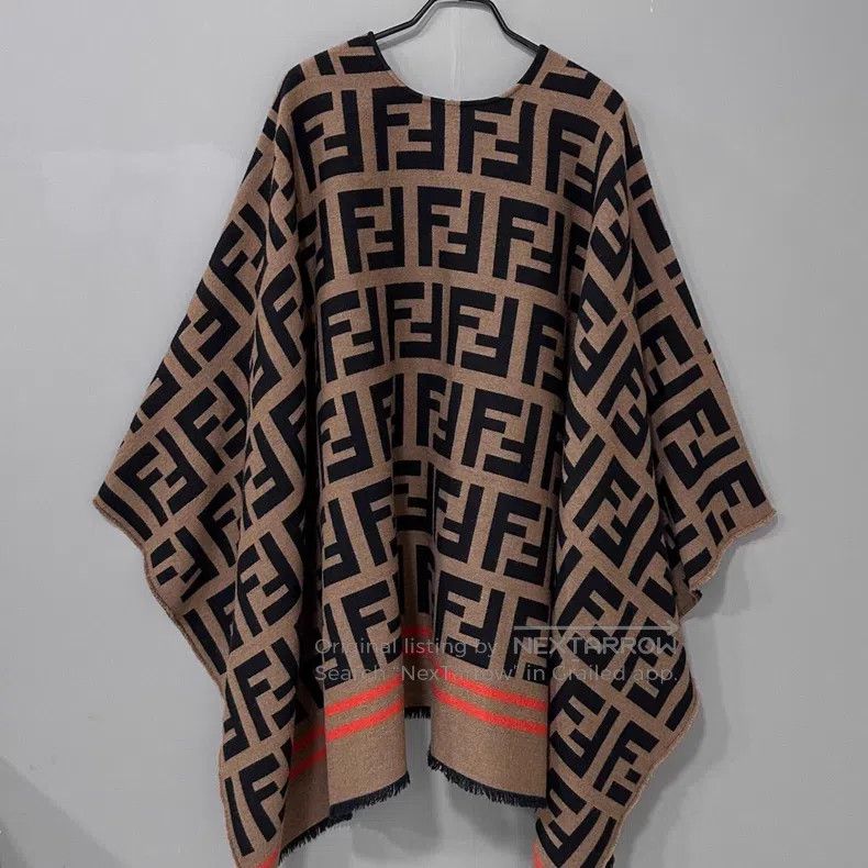 Fendi Fendi Monogram printed shawl cloak jacket Size M / US 6-8 / IT 42-44 - 3 Thumbnail