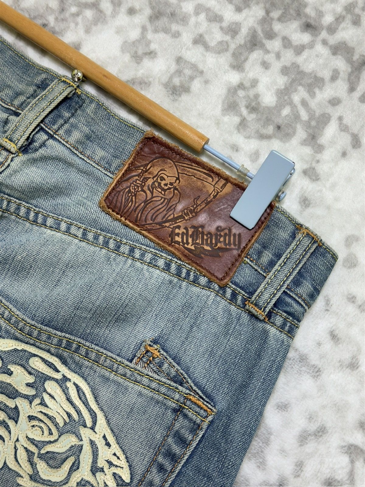Ed Hardy Vintage Ed Hardy Claw Mark Distress Patch Back Pocket Denim Size US 32 / EU 48 - 14 Thumbnail