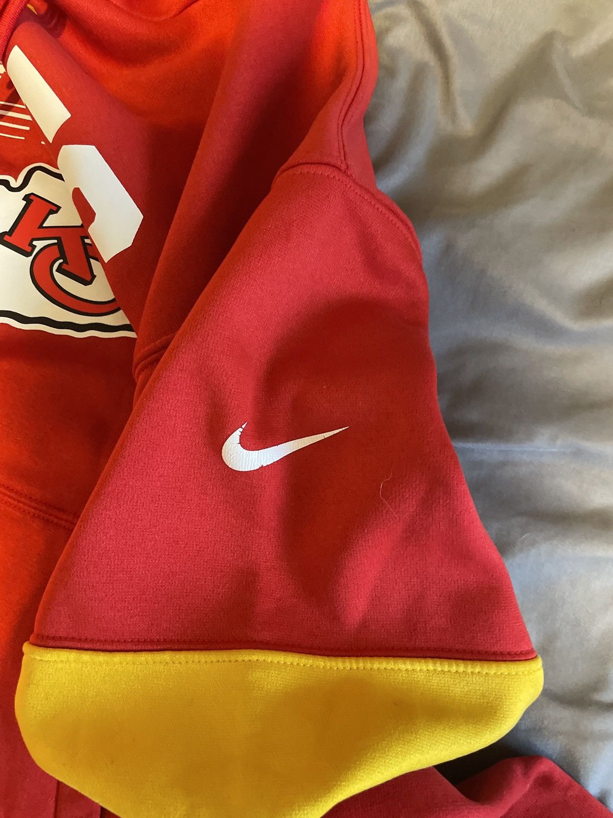 Nike 2019 Kansas City Chiefs Nike On-Field Apparel Hoodie Size US XL / EU 56 / 4 - 4 Thumbnail