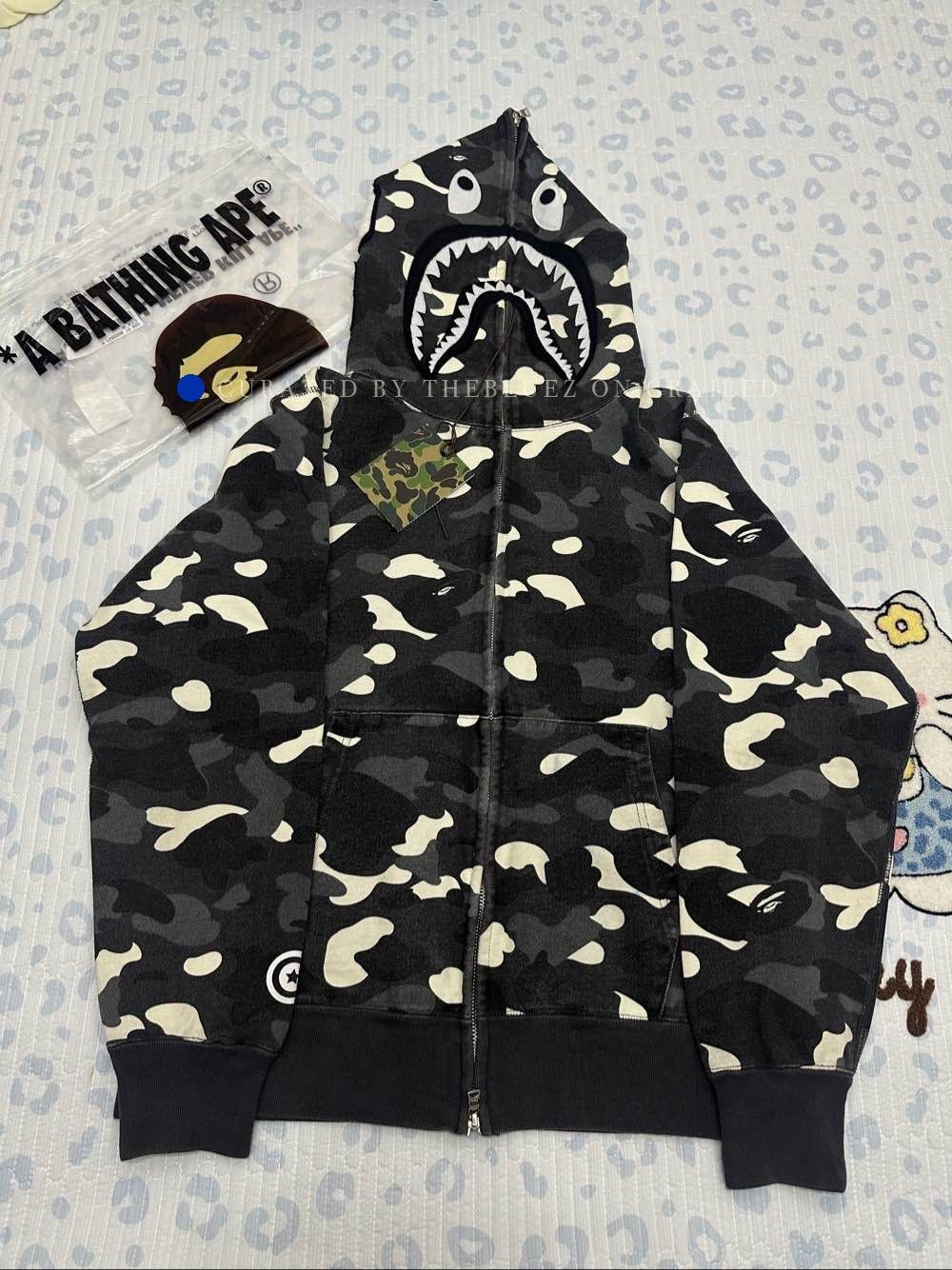 Bape City Camo Shark Hoodie in Multi Size US L / EU 52-54 / 3 - 1 Thumbnail
