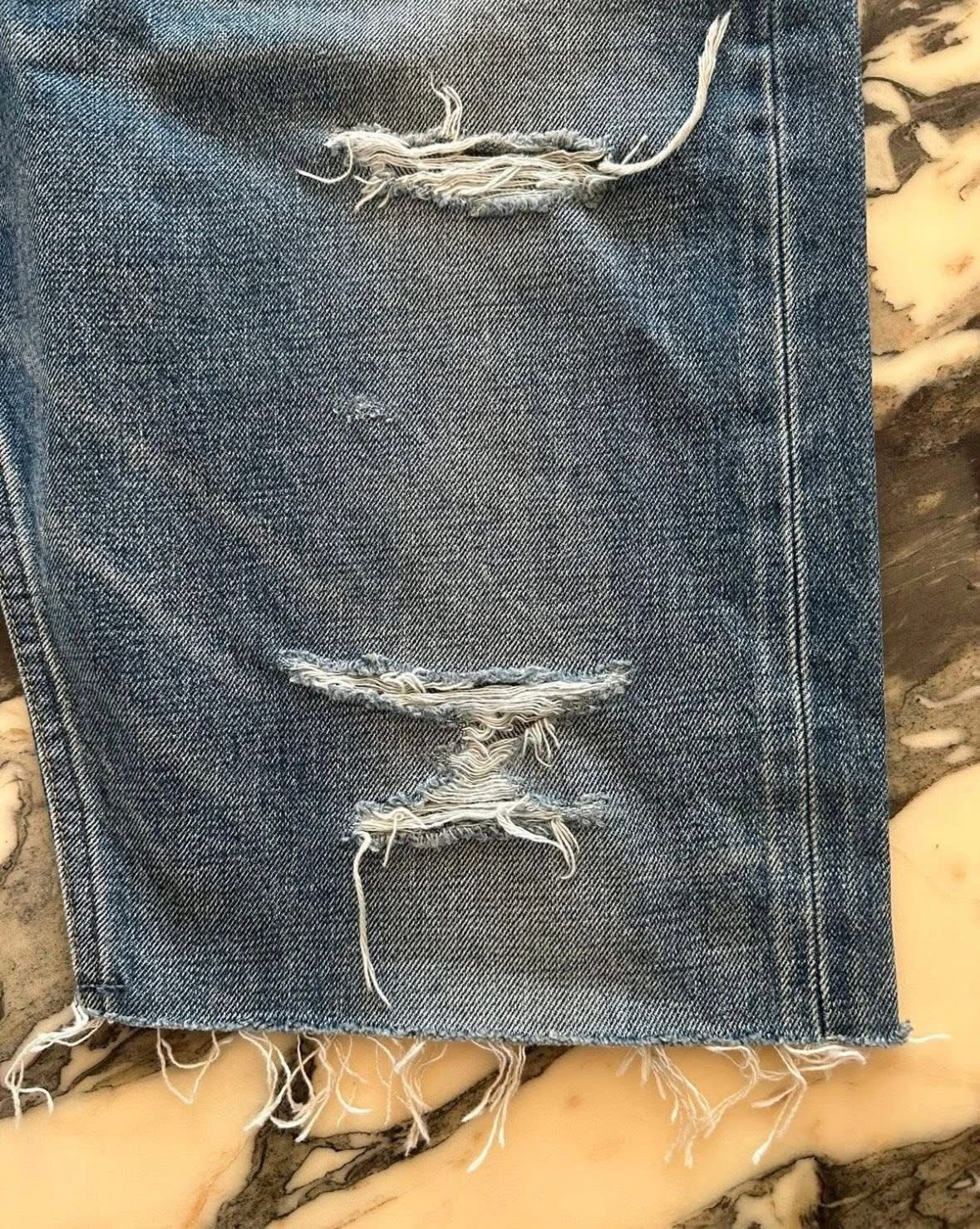 Celine Celine shortskurt mid rise shorts in destroyed thrashed Size US 34 / EU 50 - 5 Thumbnail